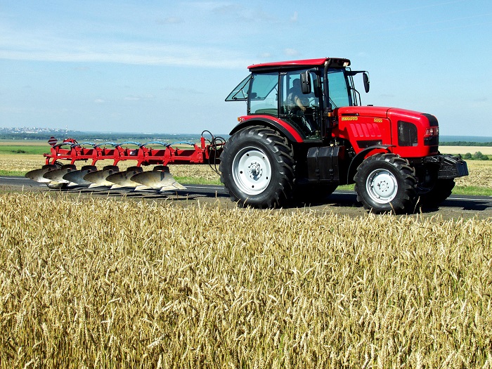 Трактор МТЗ 2022