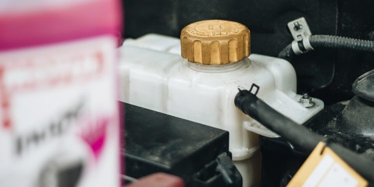 Канистра с тосолом