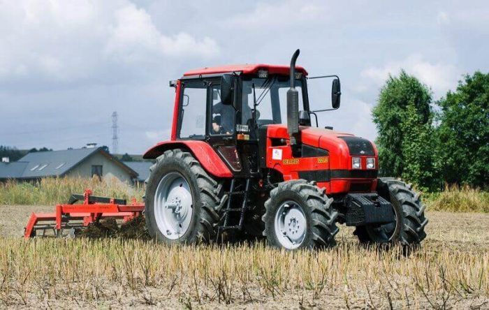 МТЗ 1221.3 Беларус: технические характеристики, модификации, особенности, использование