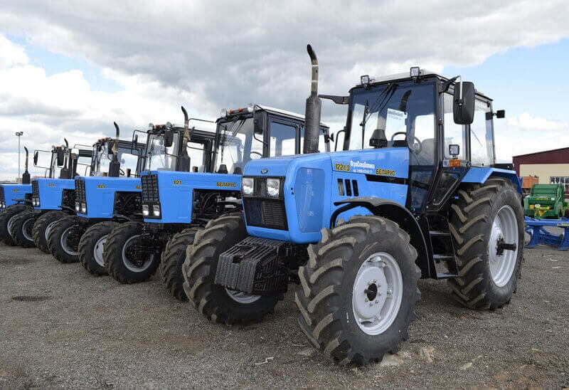 МТЗ 1221.3 Беларус: технические характеристики, модификации, особенности, использование