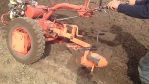 Вспашка мотоблоком