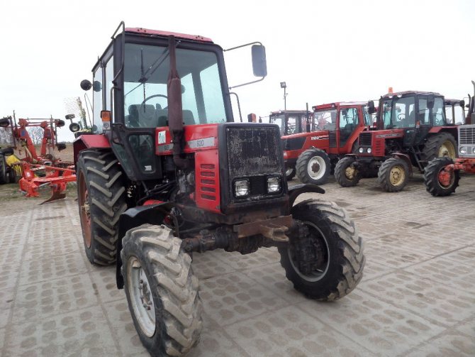 Трактор Беларус 920