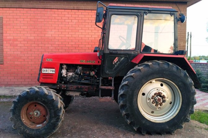 Фото трактора МТЗ 920