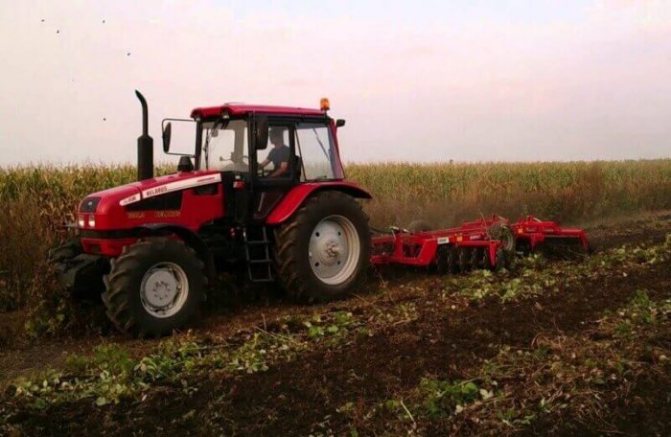 Трактор МТЗ-1221 "Беларус" - технические характеристики